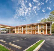 Americas Best Value Inn Montezuma hotel detail image 3
