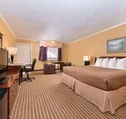 Executive Plus Inn & Suites hotel detail image 5