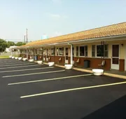 Budget Inn hotel detail image 4