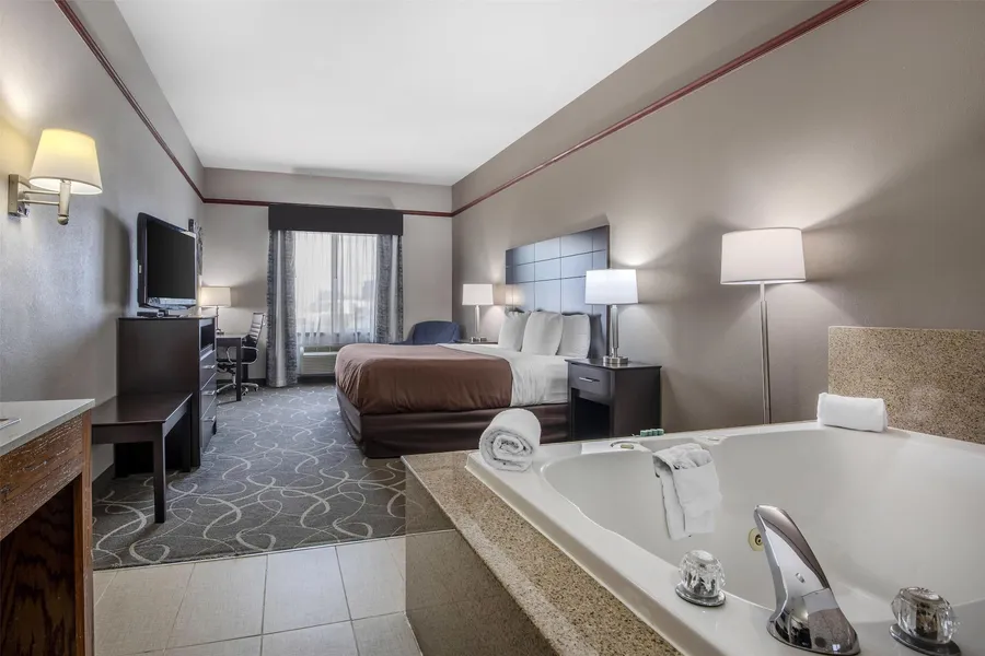 Best Western Limestone Inn & Suites hotel detail image 6