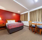 Econo Lodge Sioux Center hotel detail image 7