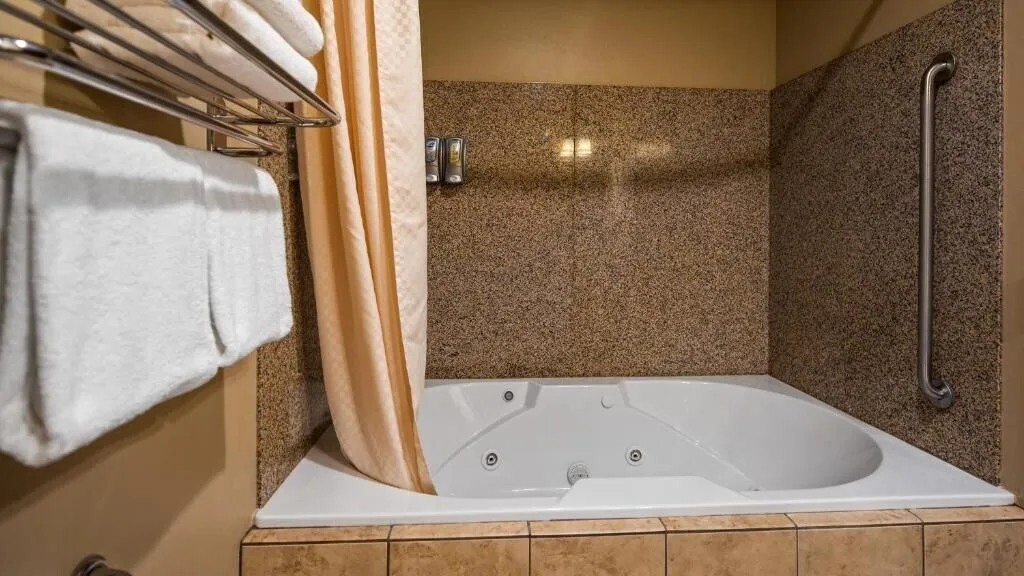 Crandon Inn and Suites hotel detail image 6
