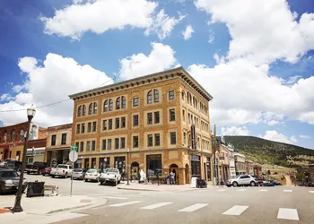 Victor Hotel hotel thumbnail 2