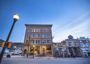 Victor Hotel hotel thumbnail 5
