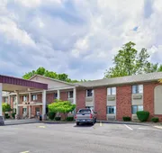 Americas Best Value Inn & Suites Bluffton hotel detail image 3