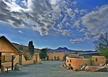 The Maverick Inn hotel thumbnail 8