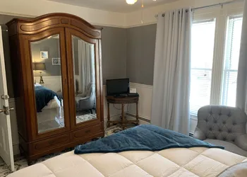 Come From Away B&B Inn hotel thumbnail 8