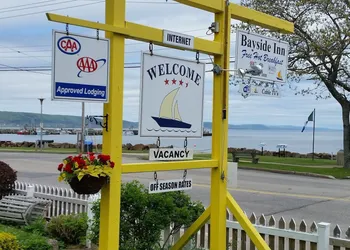 Bayside Inn hotel thumbnail 5