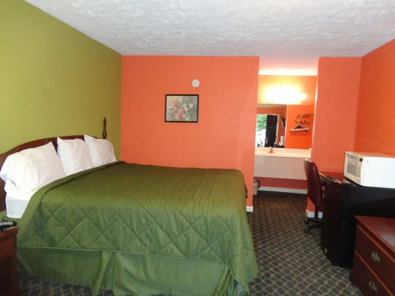 Royal Inn and Suites hotel detail image 6