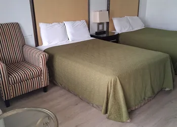 Stay Express Inn & Suites - Demopolis hotel thumbnail 5