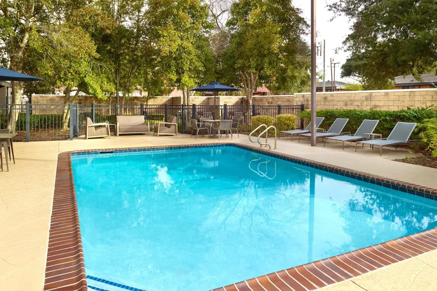 Courtyard by Marriott New Orleans Metairie hotel detail image 2