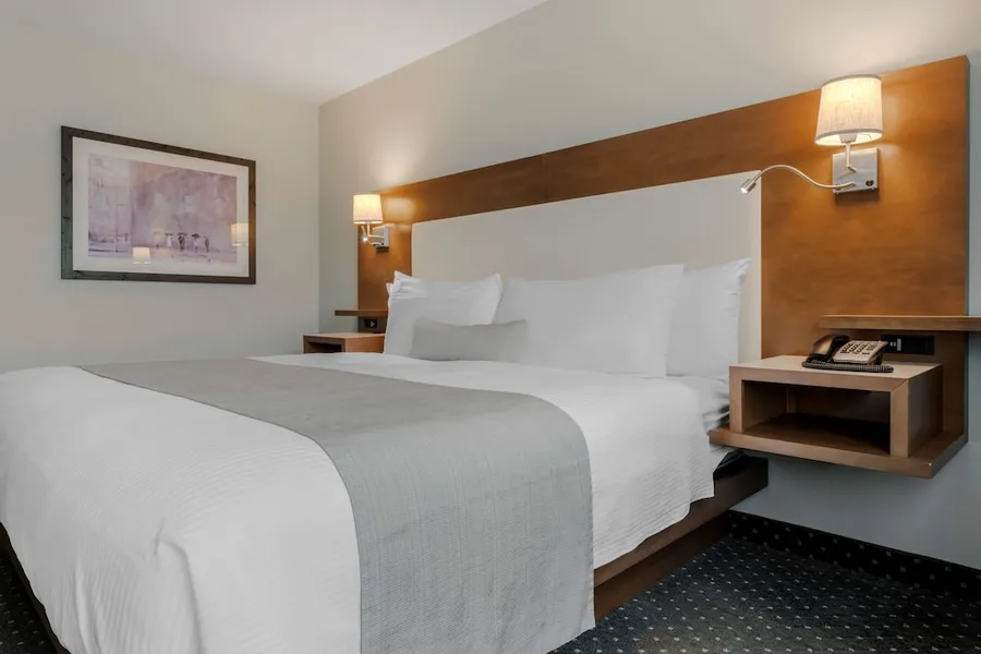 Best Western Plus Woodstock Hotel & Conference Centre hotel detail image 2