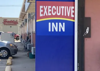 Executive Inn hotel thumbnail 5