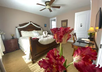 Eagle Rock Bed and Breakfast hotel thumbnail 8