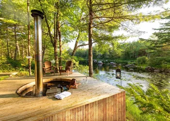 Trout Point Lodge of Nova Scotia hotel thumbnail 6