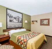 Super 8 by Wyndham Fairmont hotel detail image 7