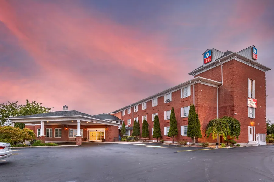 SureStay Plus Hotel by Best Western Kincardine hotel detail image 2