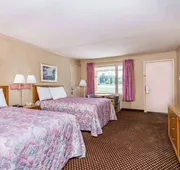 Travelodge by Wyndham Ridgeway Martinsville Area hotel detail image 7