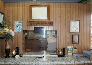 Lincoln Motel hotel thumbnail 3