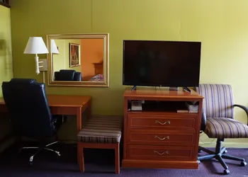 Lincoln Motel hotel thumbnail 7
