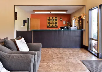Americas Best Value Inn Kinder hotel thumbnail 3