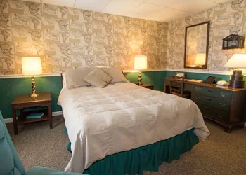 The Globe Inn hotel thumbnail 8
