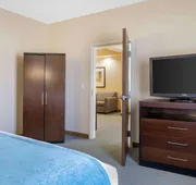 Best Western Plus Midland Suites hotel detail image 4
