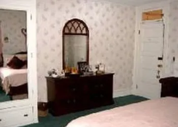 Brookview Manor Inn hotel thumbnail 5