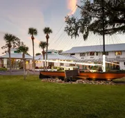 PaddleTail Waterfront Lodge, Trademark Collection by Wyndham hotel detail image 4