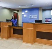 Holiday Inn Express & Suites Rochester – Mayo Clinic Area by IHG hotel detail image 5