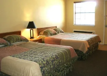 Lake Fork Marina & Motel hotel thumbnail 6
