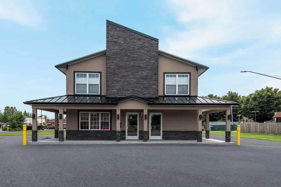 Americas Best Value Inn Farmington hotel detail image 2