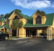 Howard Johnson by Wyndham Dothan hotel detail image 4