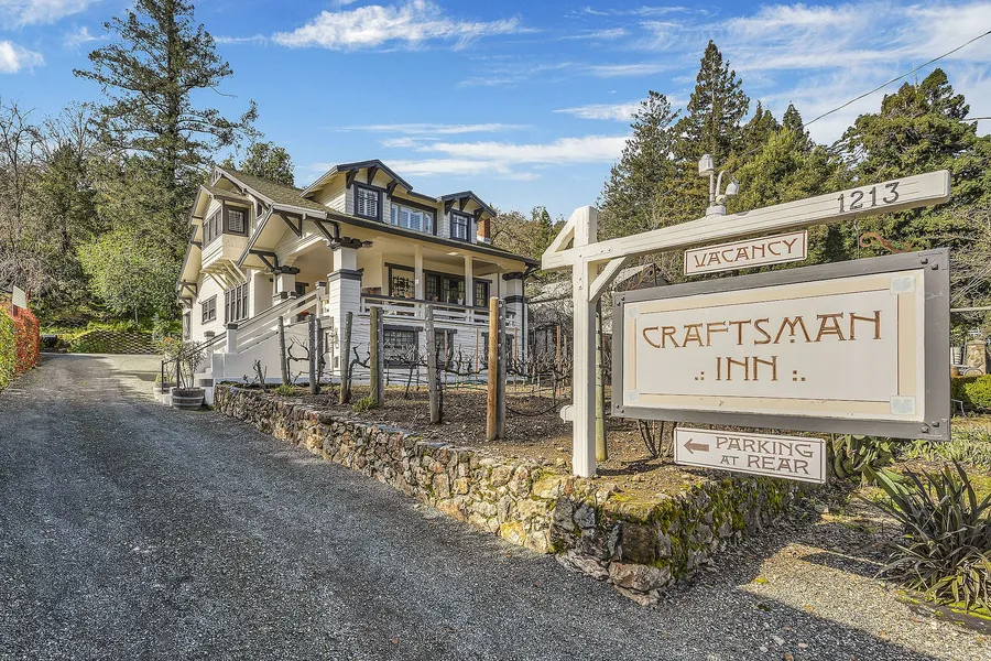 Craftsman Inn hotel detail image 2