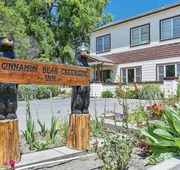 Cinnamon Bear Creekside Inn hotel detail image 5