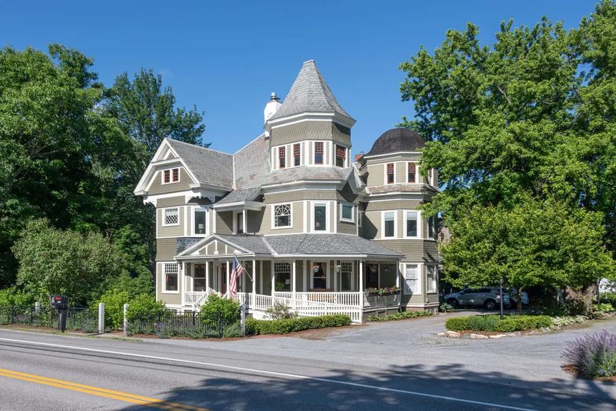Sinclair Inn Bed and Breakfast hotel detail image 2
