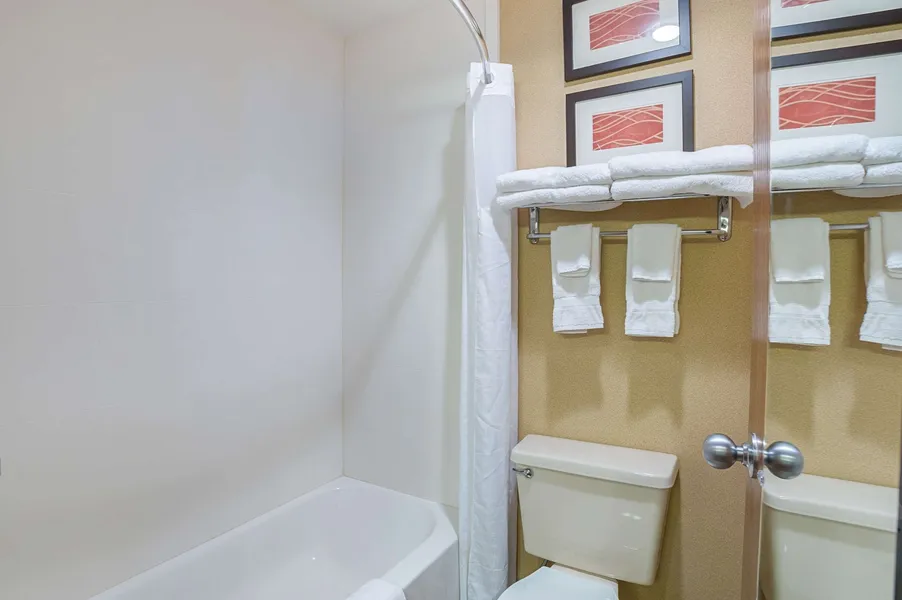 Quality Inn York hotel detail image 6