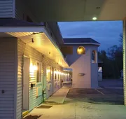 Mackinaw Budget Inn hotel detail image 4