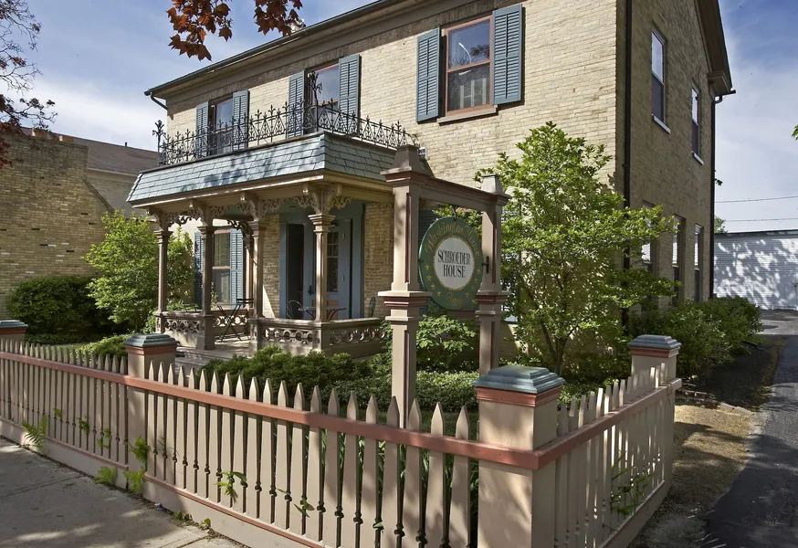 Washington House Inn hotel detail image 2
