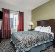 Days Inn by Wyndham Fargo/Casselton Waterpark hotel detail image 7