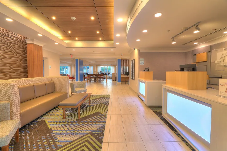 Holiday Inn Express Hotel & Suites Mobile/Saraland by IHG hotel detail image 2