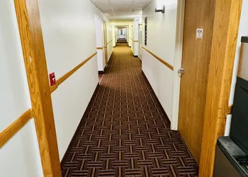 Forest City Inn hotel thumbnail 2
