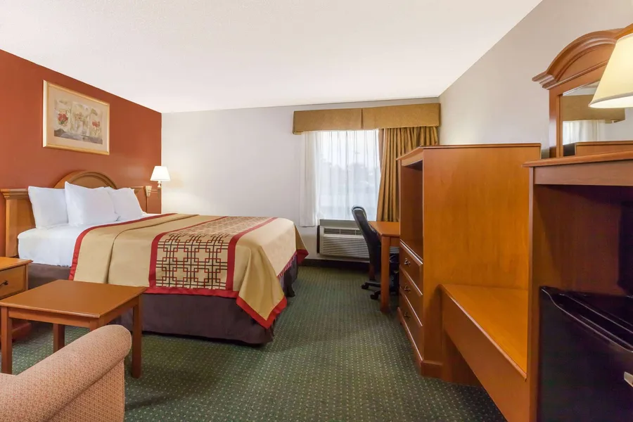 Days Inn & Suites by Wyndham New Iberia hotel detail image 6