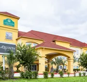La Quinta Inn & Suites by Wyndham Livingston hotel detail image 5