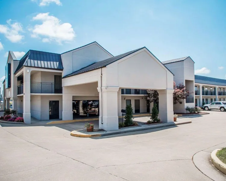 Quality Inn US65 & E. Battlefield Rd. Springfield hotel detail image 6