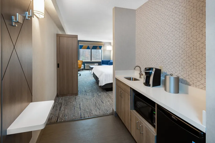 Holiday Inn Express & Suites Wadsworth by IHG hotel detail image 6