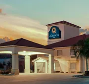 La Quinta Inn & Suites by Wyndham Morgan City hotel detail image 5
