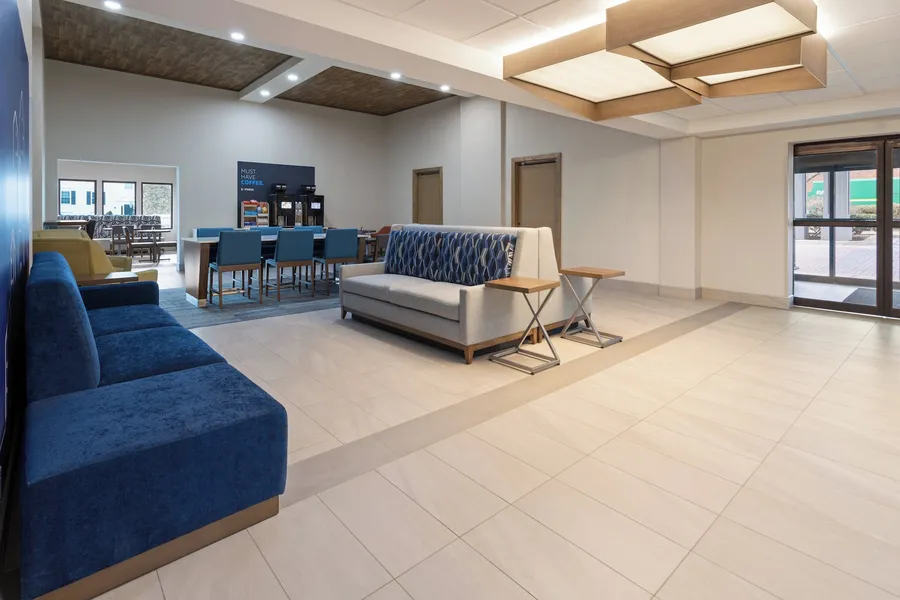 Holiday Inn Express & Suites Leesburg - Historic District by IHG hotel detail image 2