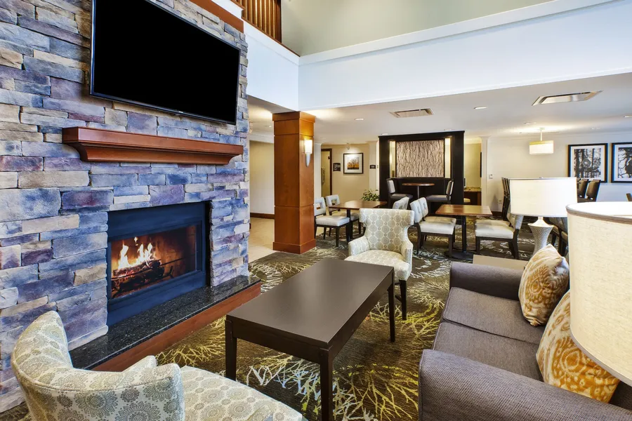 Staybridge Suites Cleveland Mayfield Heights Beachwood by IHG hotel detail image 6