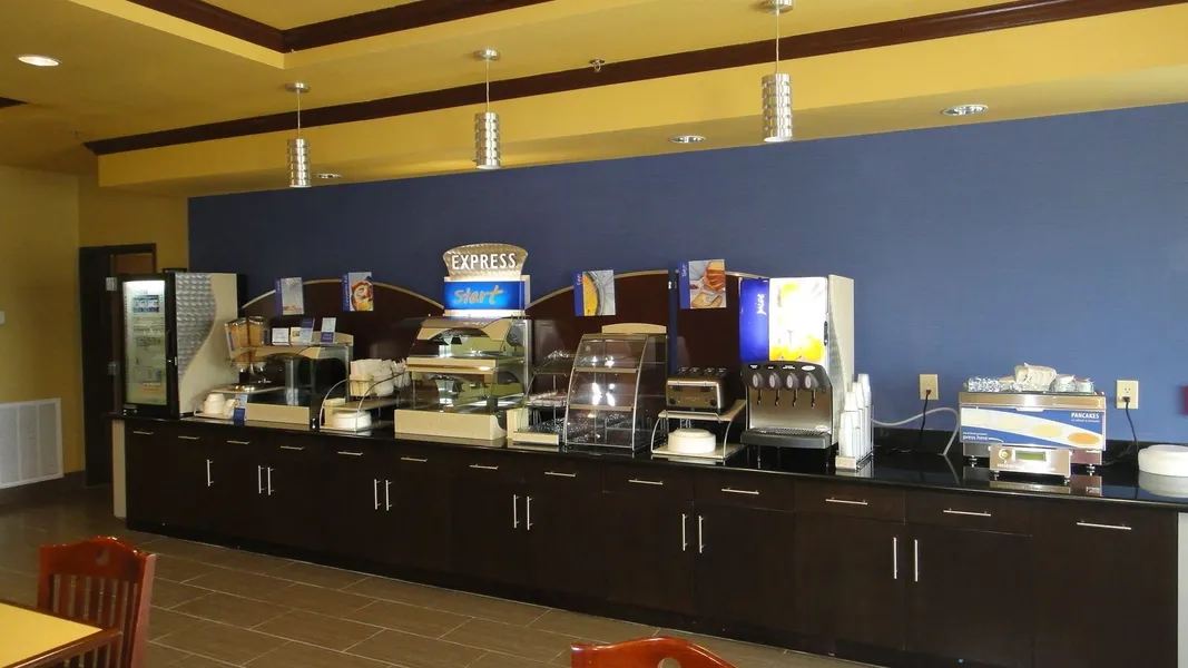 Holiday Inn Express and Suites George West by IHG hotel detail image 6